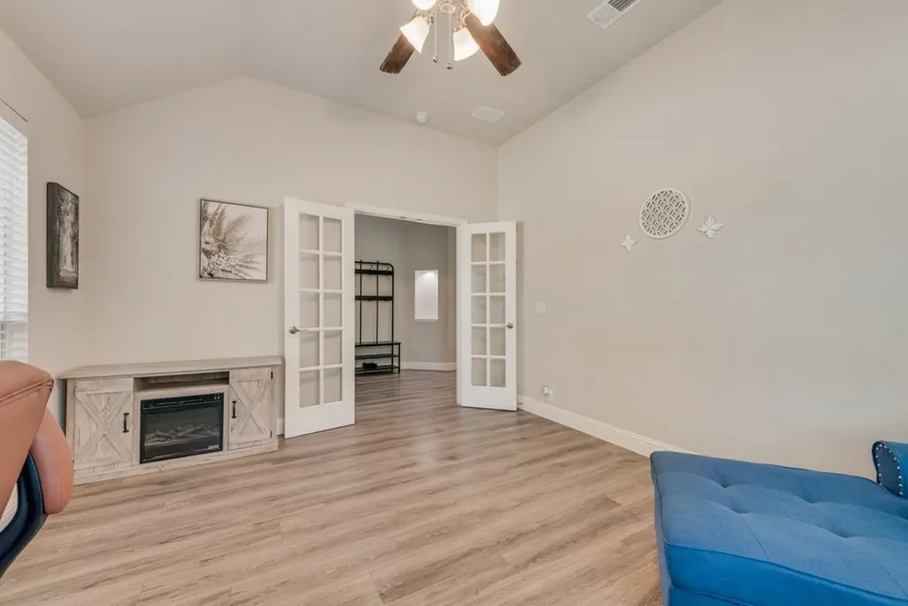 102 Cimmaron Court Alvarado TX 76009