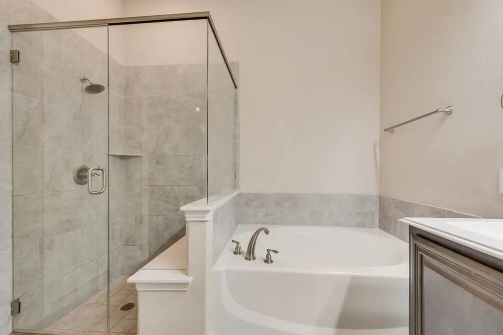 102 Cimmaron Court Alvarado TX 76009