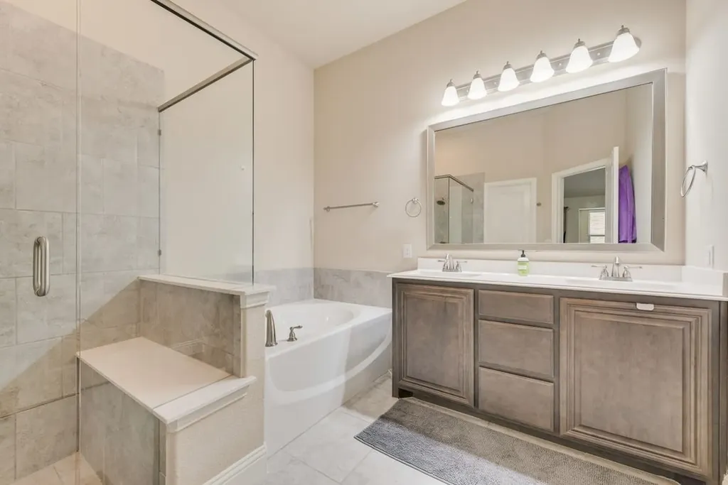 102 Cimmaron Court Alvarado TX 76009