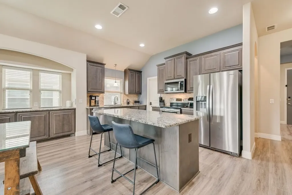 102 Cimmaron Court Alvarado TX 76009