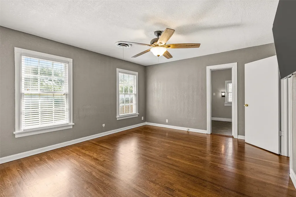 3901 Linden Avenue Fort Worth TX 76107