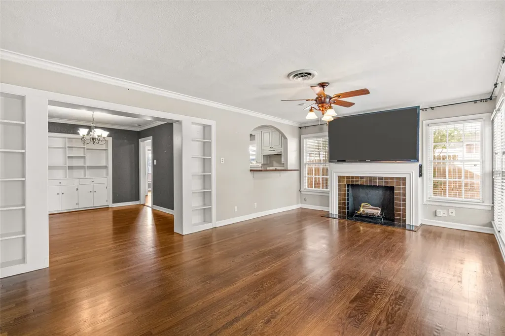 3901 Linden Avenue Fort Worth TX 76107
