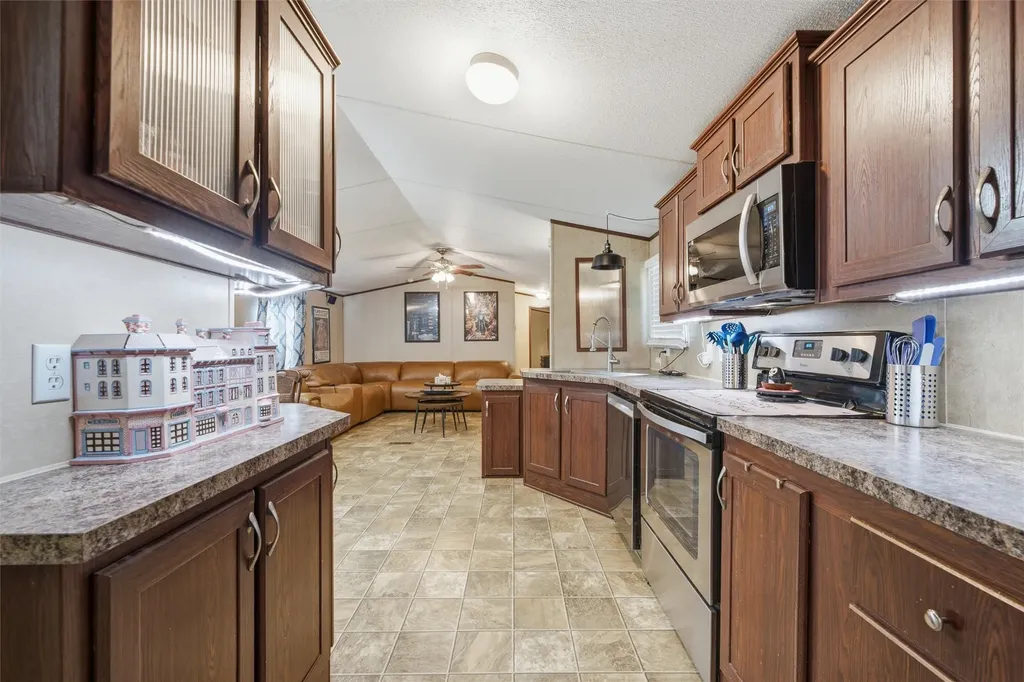 714 Hcr 1248 Whitney TX 76692