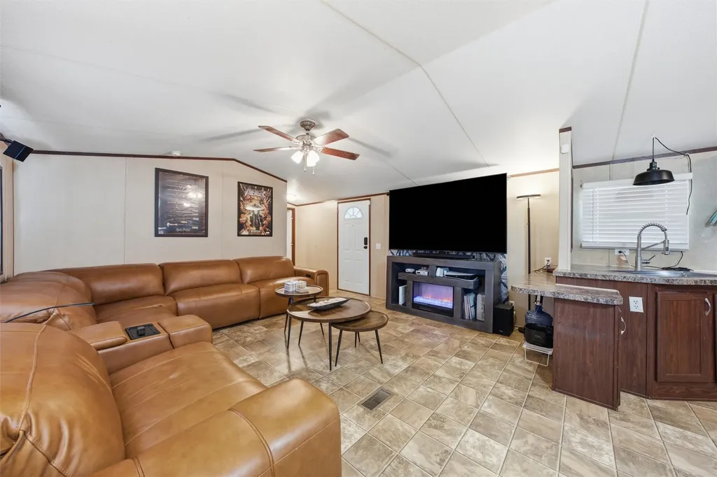714 Hcr 1248 Whitney TX 76692