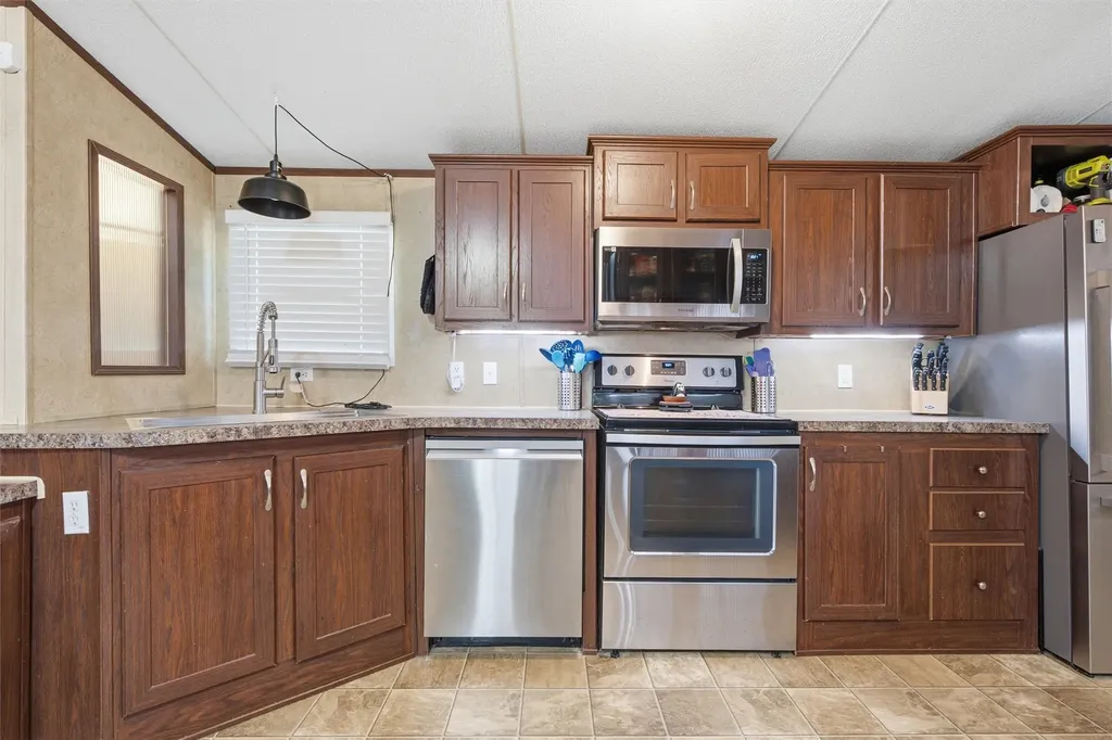 714 Hcr 1248 Whitney TX 76692