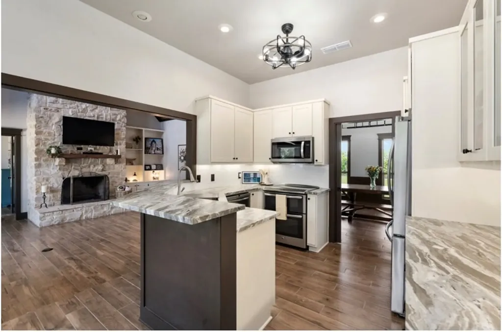 106 Timber Hill Athens TX 75751