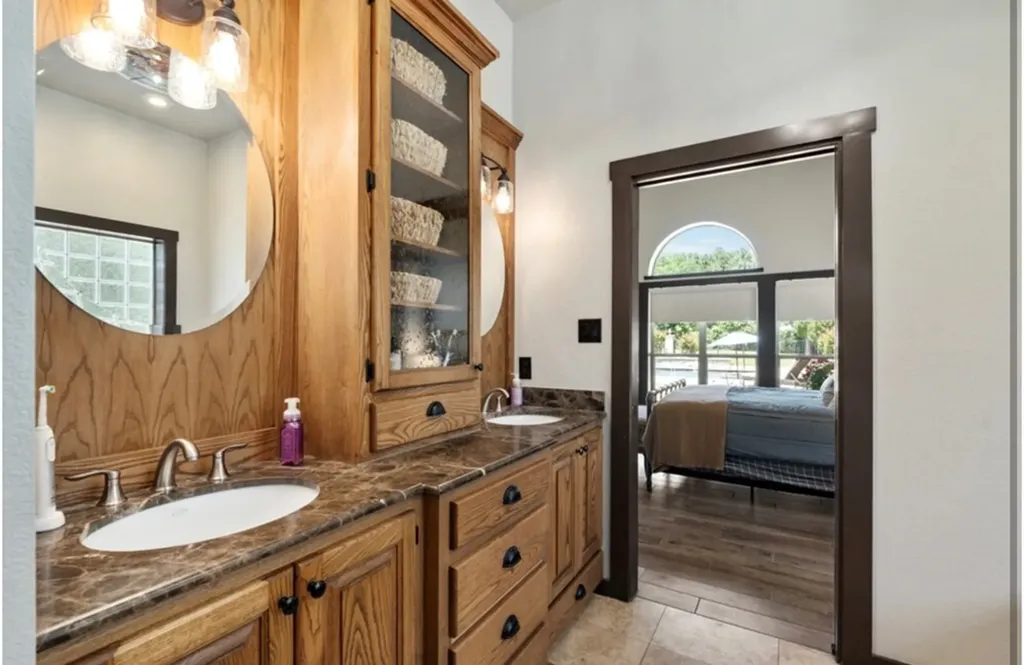 106 Timber Hill Athens TX 75751