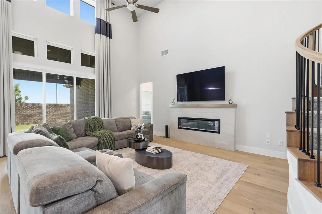 1824 Valencia Drive Little Elm TX 75068