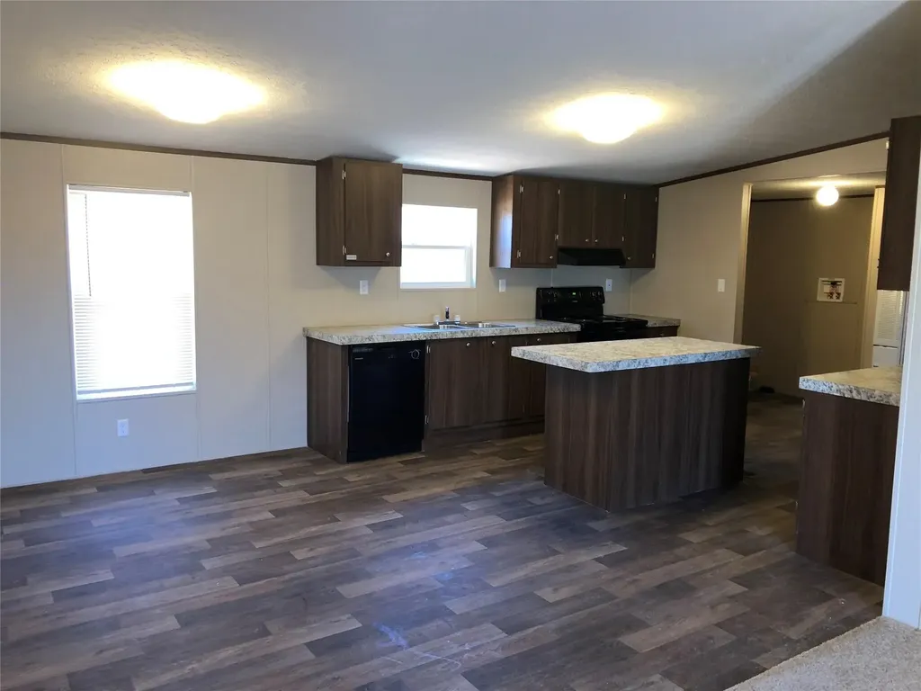 2311 Del Prado Drive Granbury TX 76048