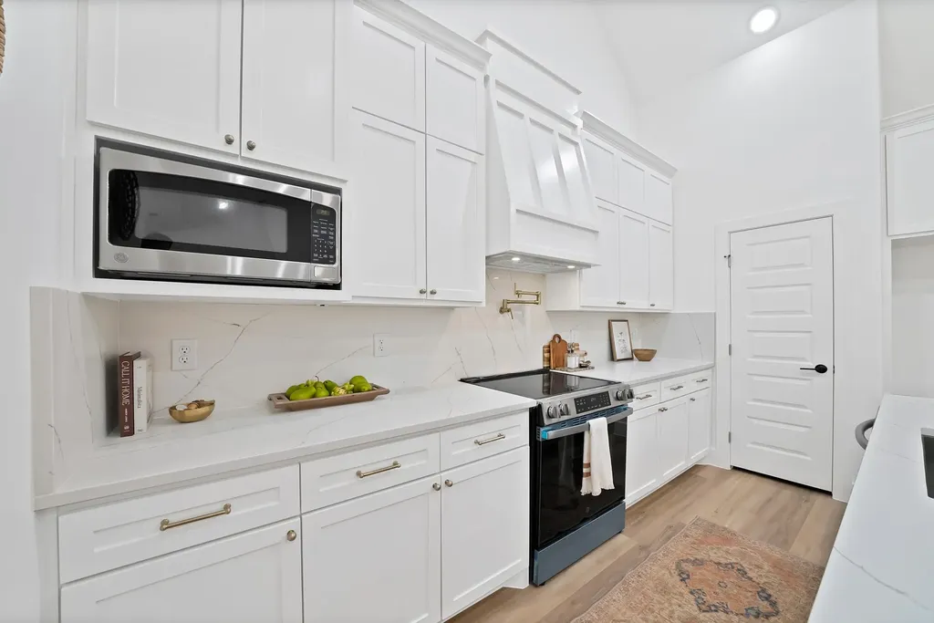 1021 E Richmond Avenue Fort Worth TX 76104
