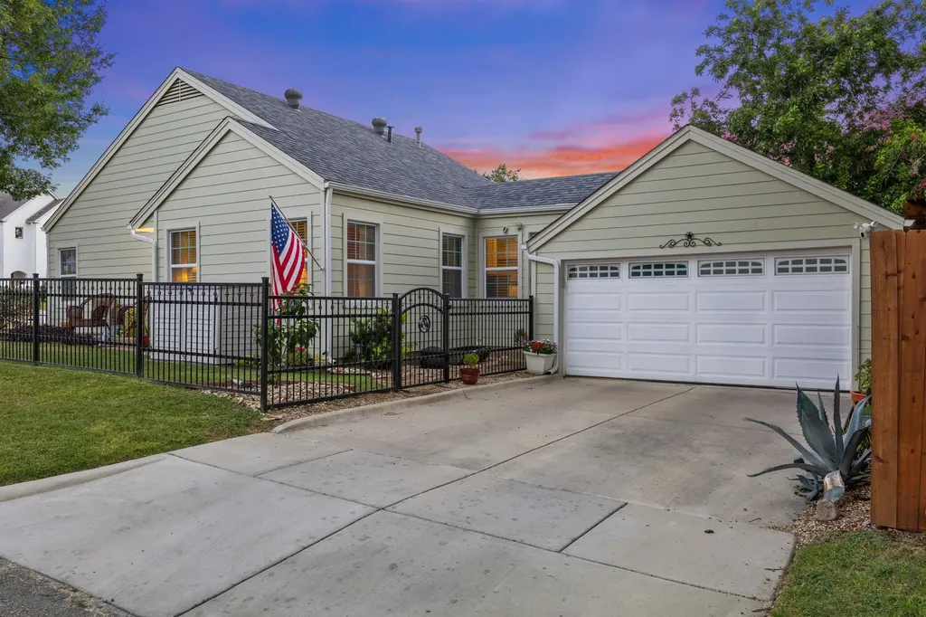 3800 W 6th Street Fort Worth TX 76107