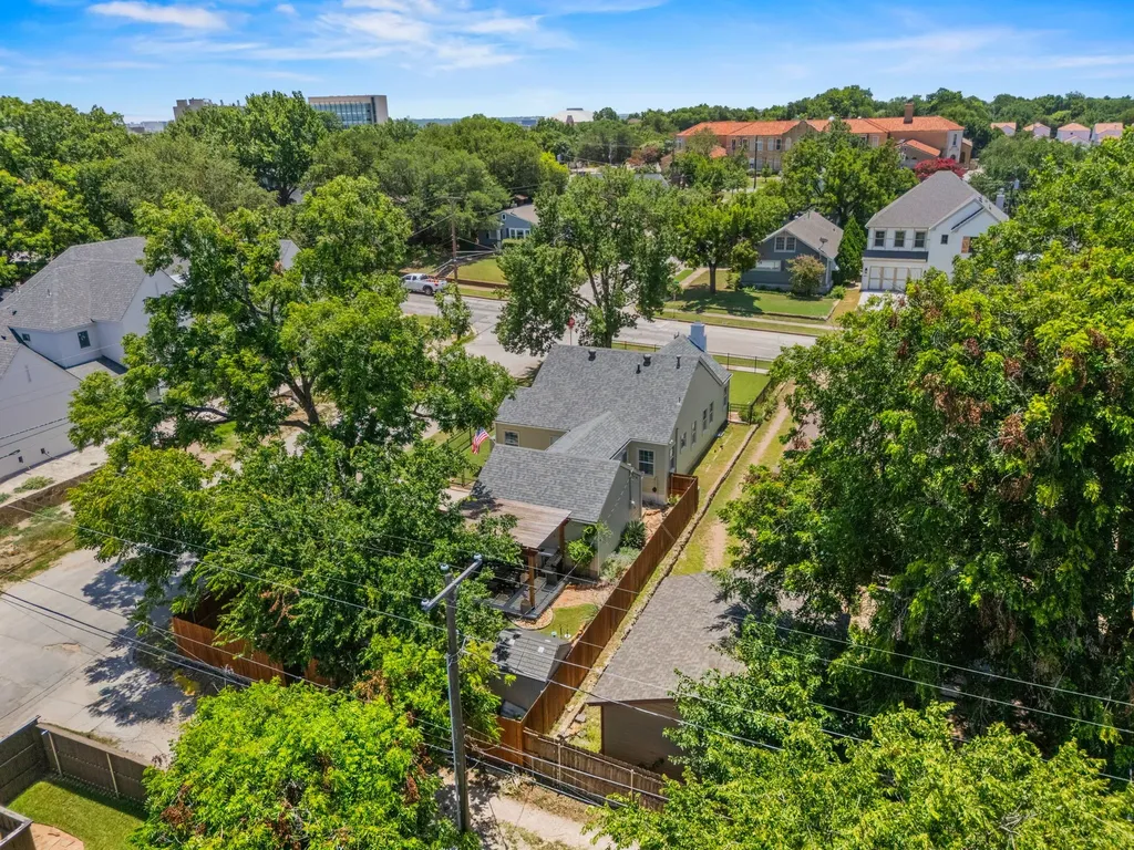 3800 W 6th Street Fort Worth TX 76107