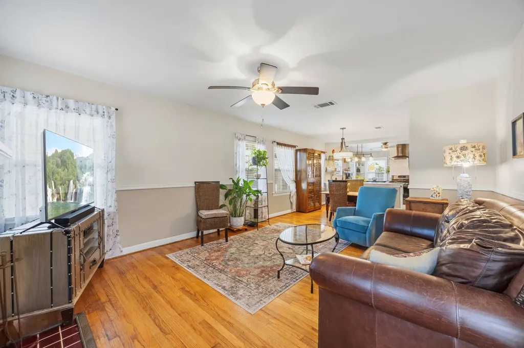 3800 W 6th Street Fort Worth TX 76107