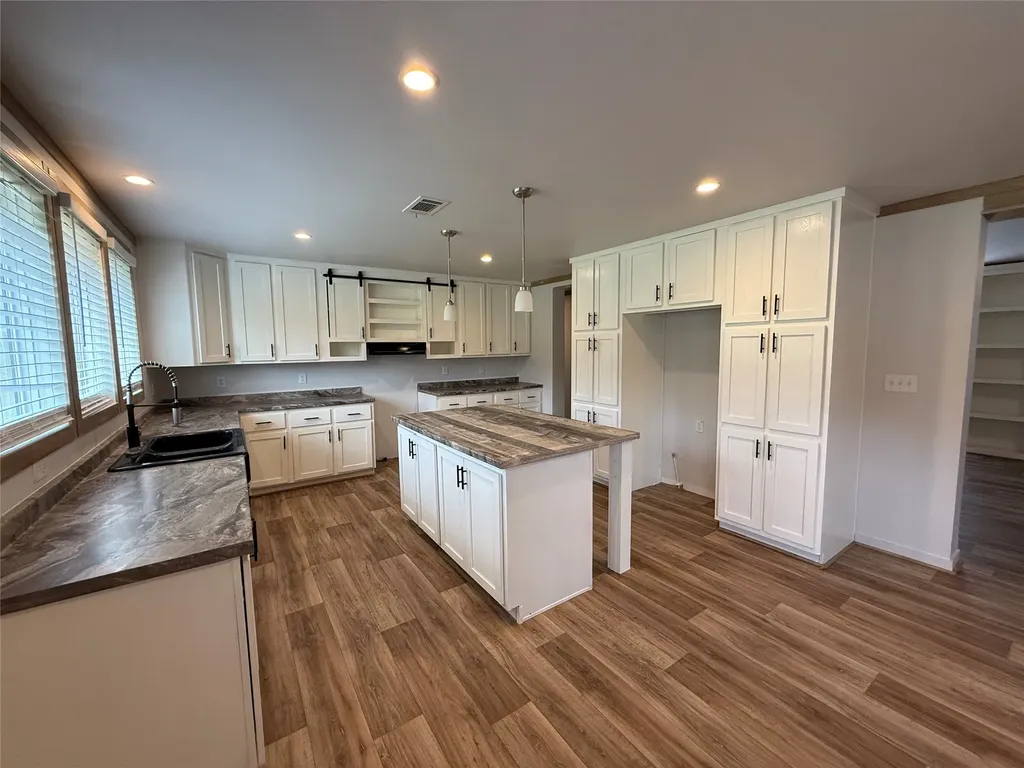 417 County Road 4791 Boyd TX 76023