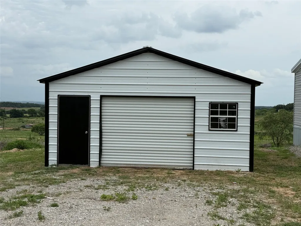 417 County Road 4791 Boyd TX 76023