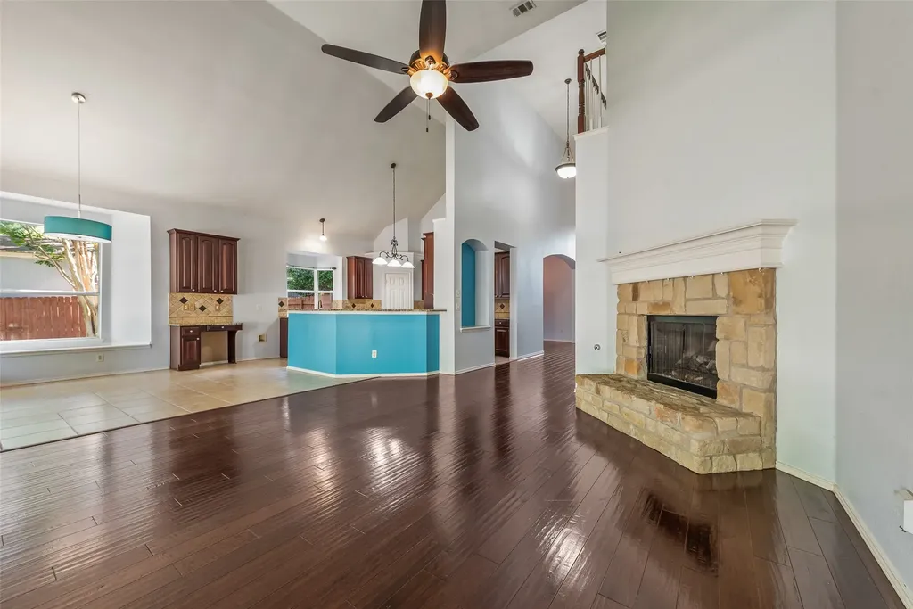 7921 Stansfield Drive Fort Worth TX 76137