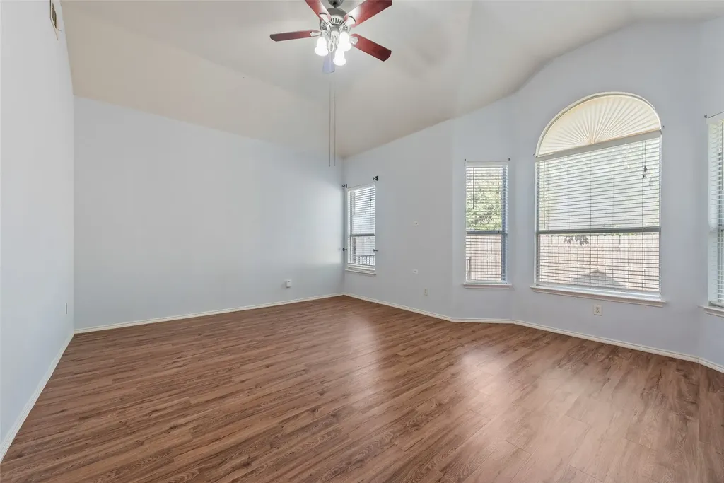 7921 Stansfield Drive Fort Worth TX 76137