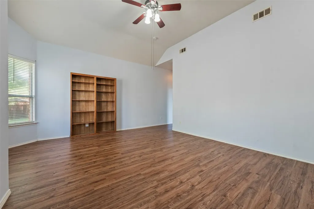 7921 Stansfield Drive Fort Worth TX 76137