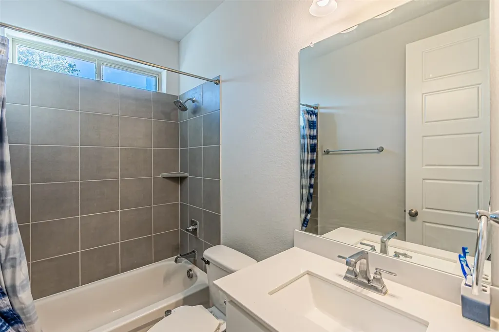 5317 Squeezepenny Lane Mckinney TX 75070