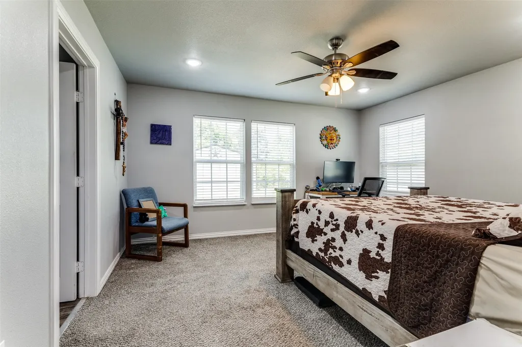 2805 Springdale Road Fort Worth TX 76111