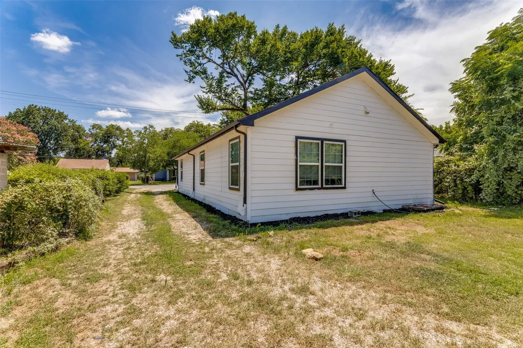 2805 Springdale Road Fort Worth TX 76111