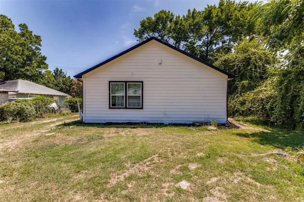 2805 Springdale Road Fort Worth TX 76111