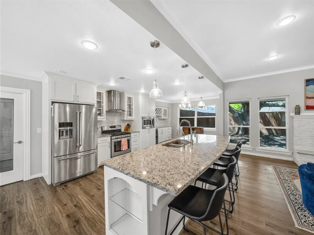 3115 Walnut Hill Lane Dallas TX 75229