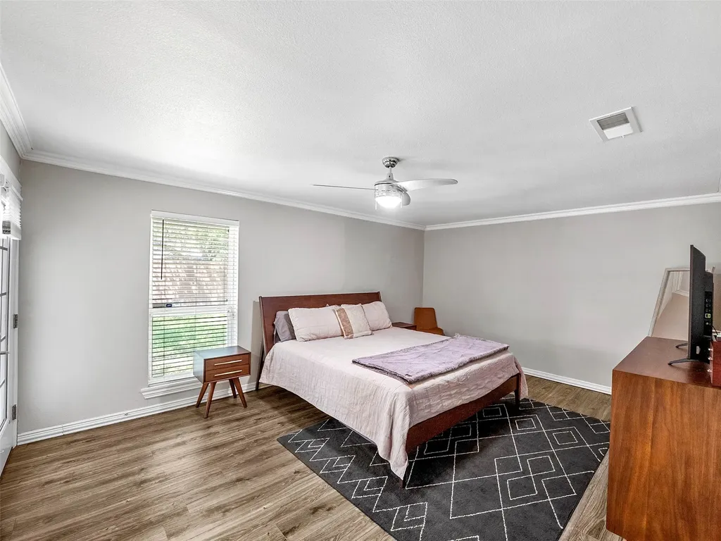 3115 Walnut Hill Lane Dallas TX 75229