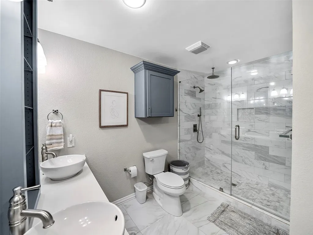 3115 Walnut Hill Lane Dallas TX 75229