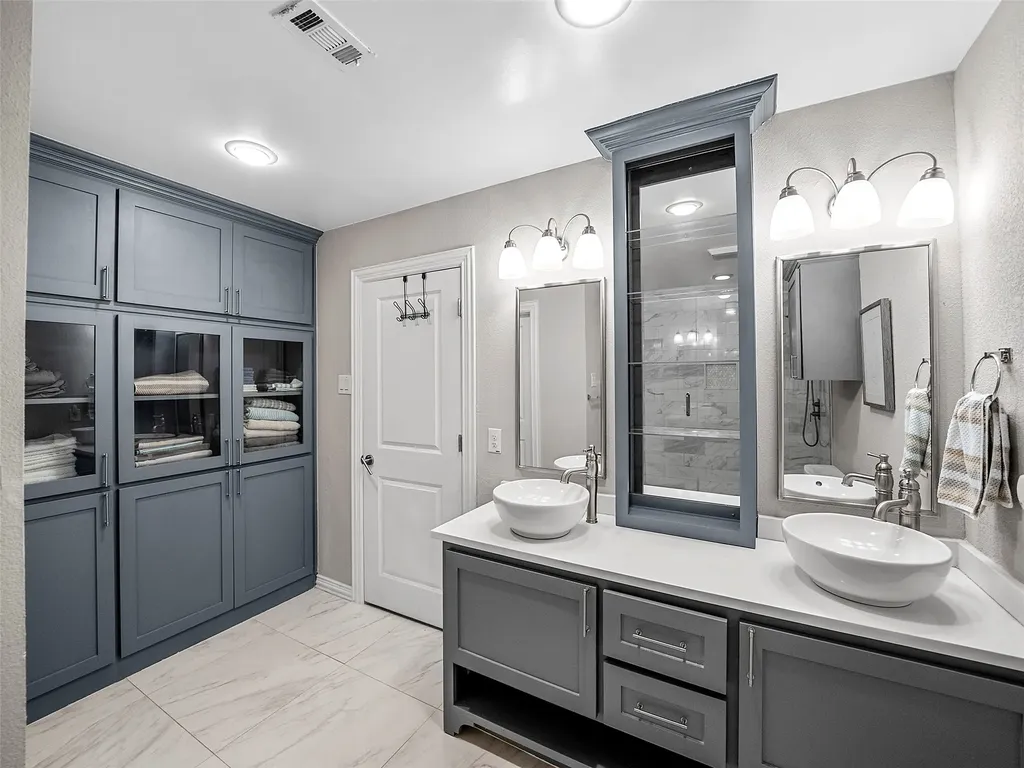3115 Walnut Hill Lane Dallas TX 75229