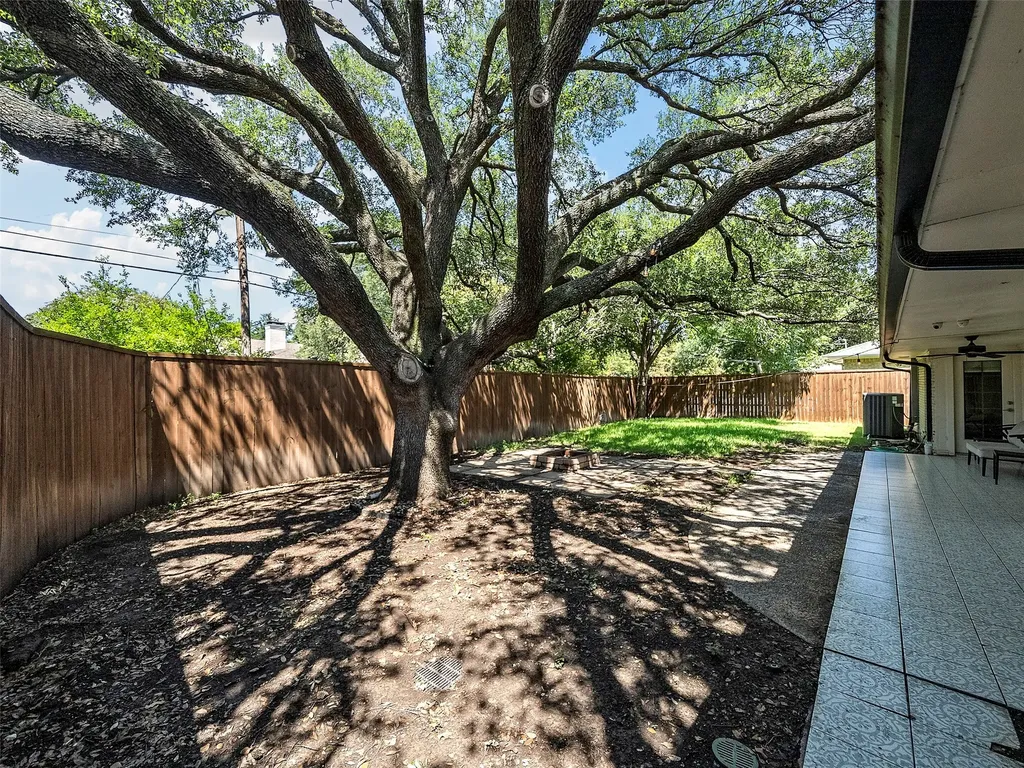 3115 Walnut Hill Lane Dallas TX 75229