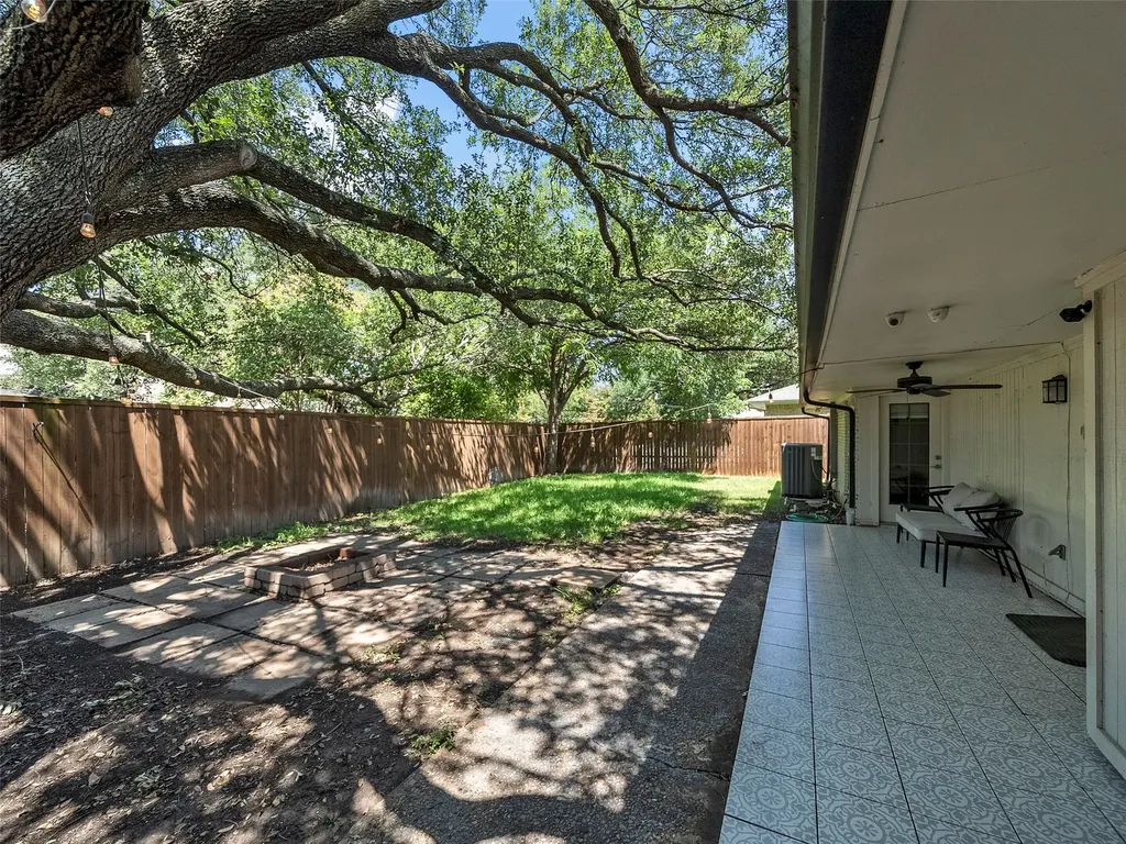 3115 Walnut Hill Lane Dallas TX 75229