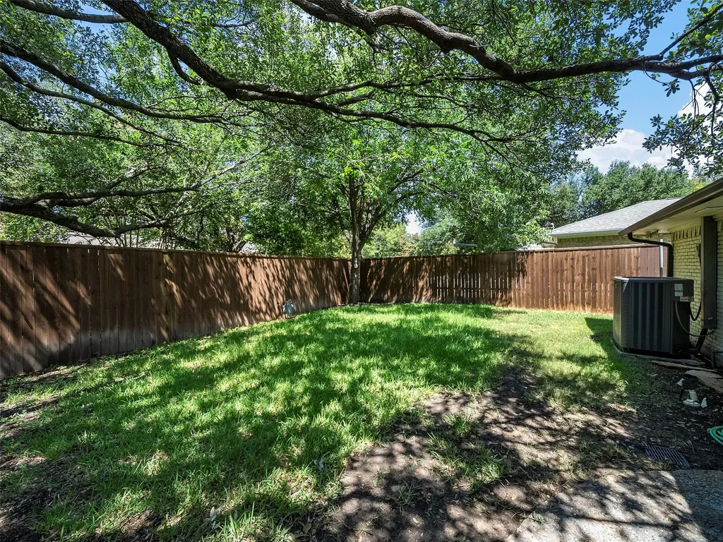 3115 Walnut Hill Lane Dallas TX 75229