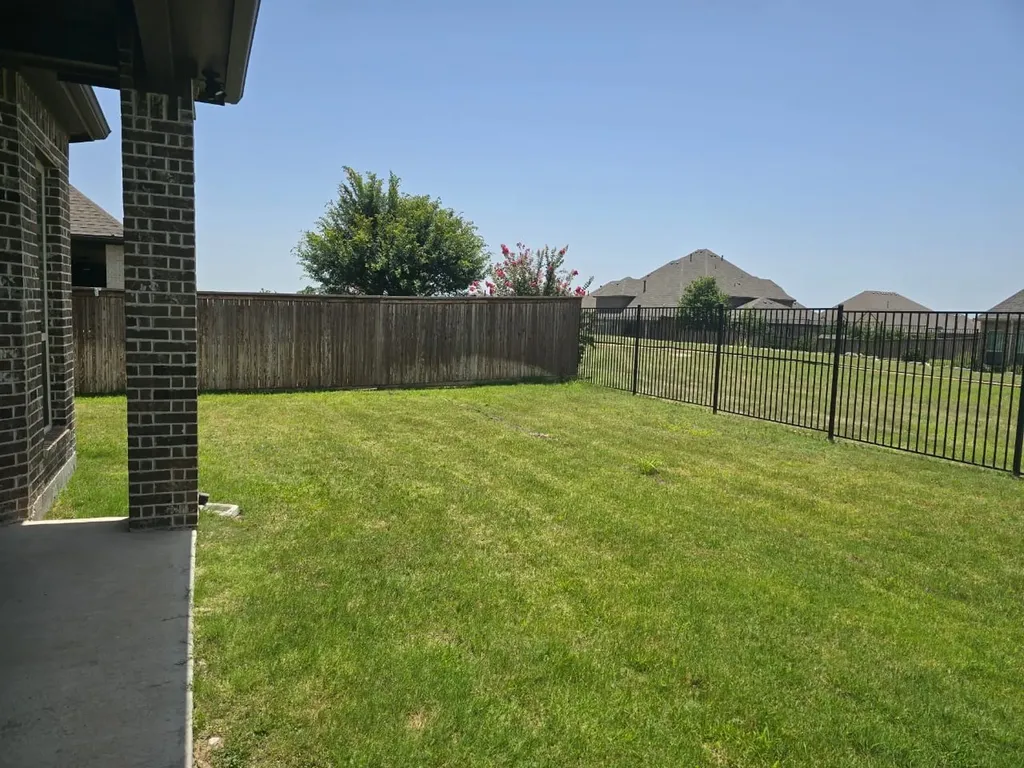 4165 Rancho Milagro Drive Fort Worth TX 76179