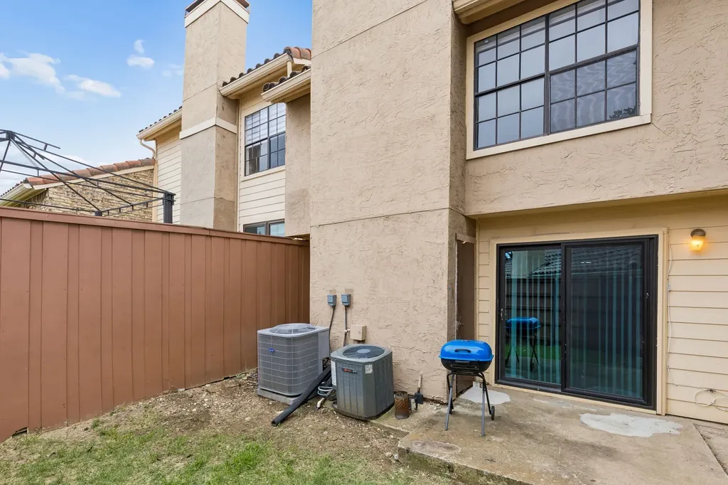 4236 Cuesta Drive Irving TX 75038