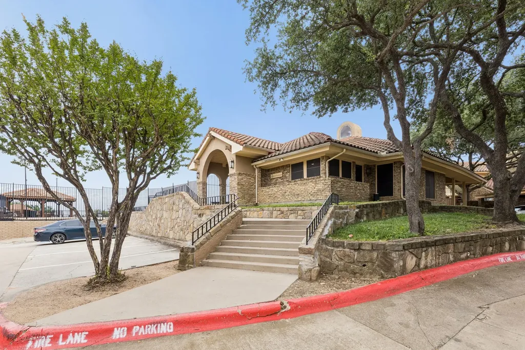 4236 Cuesta Drive Irving TX 75038