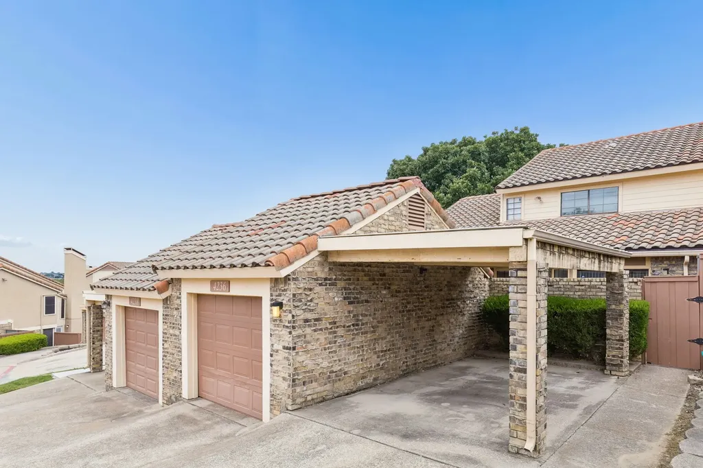 4236 Cuesta Drive Irving TX 75038