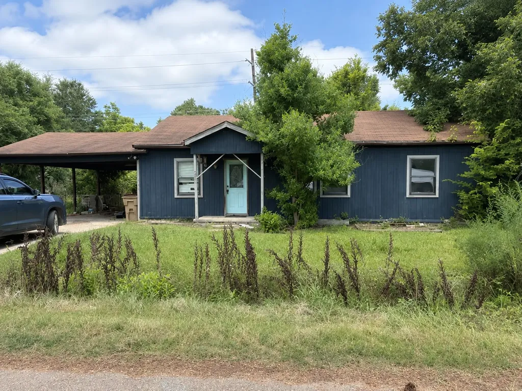 2603 E Avenue B Hooks TX 75561
