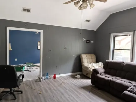 2603 E Avenue B Hooks TX 75561