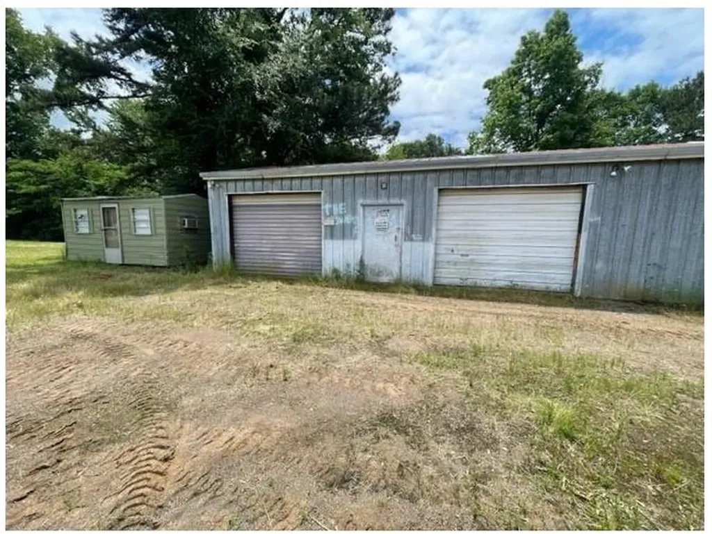 513 N Main Street Lone Star TX 75668