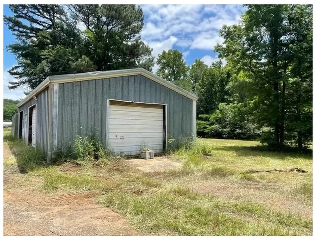 513 N Main Street Lone Star TX 75668