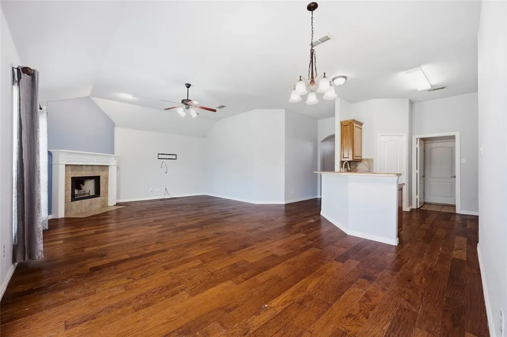 9025 River Falls Drive Fort Worth TX 76118
