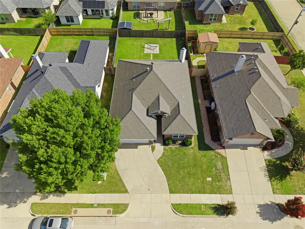 9025 River Falls Drive Fort Worth TX 76118