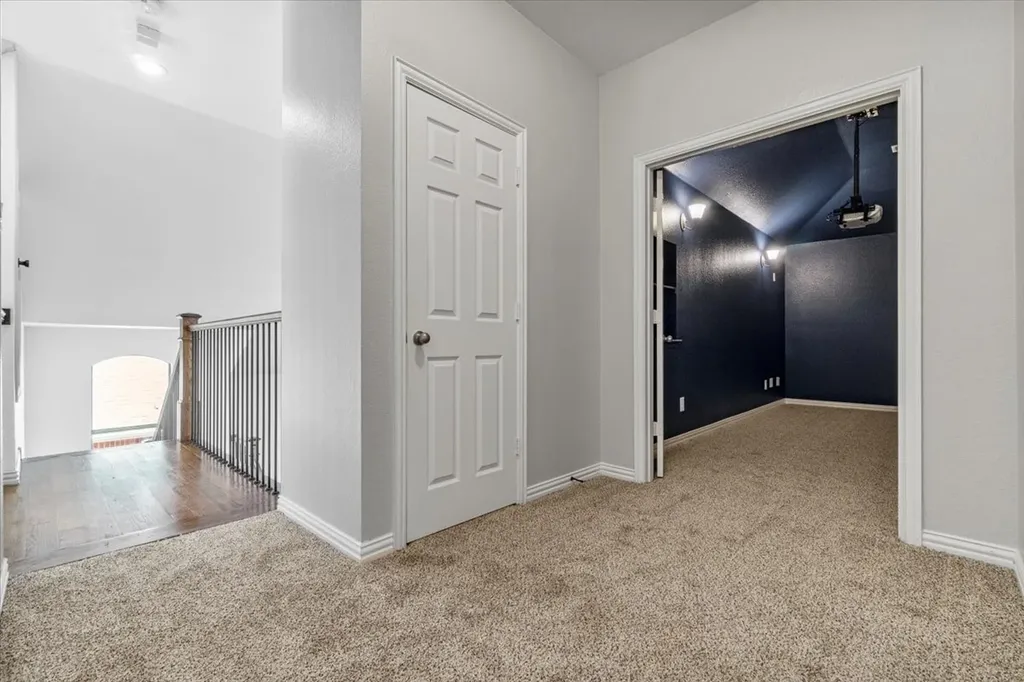 2468 Lakeland Drive Grand Prairie TX 75054