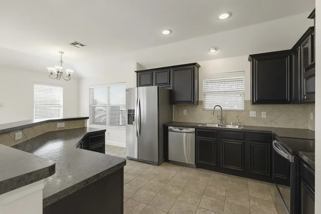2041 Shady Glen Trail Princeton TX 75407