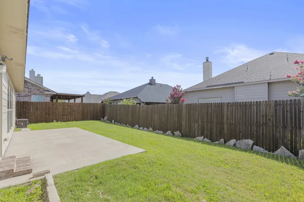 2041 Shady Glen Trail Princeton TX 75407