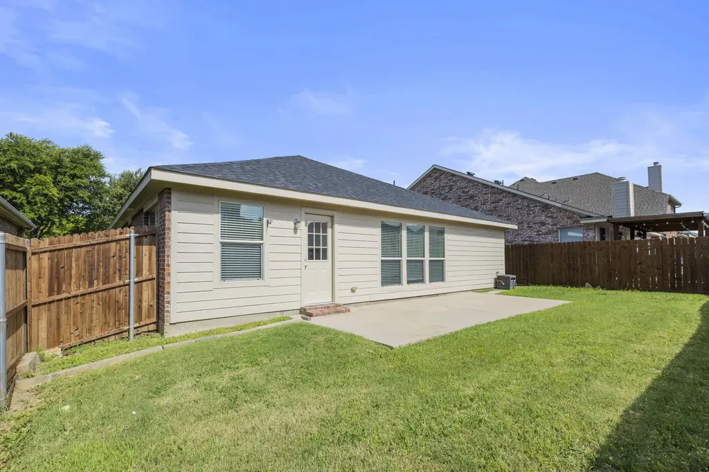 2041 Shady Glen Trail Princeton TX 75407