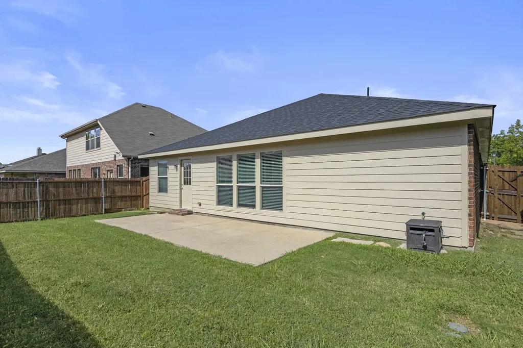 2041 Shady Glen Trail Princeton TX 75407
