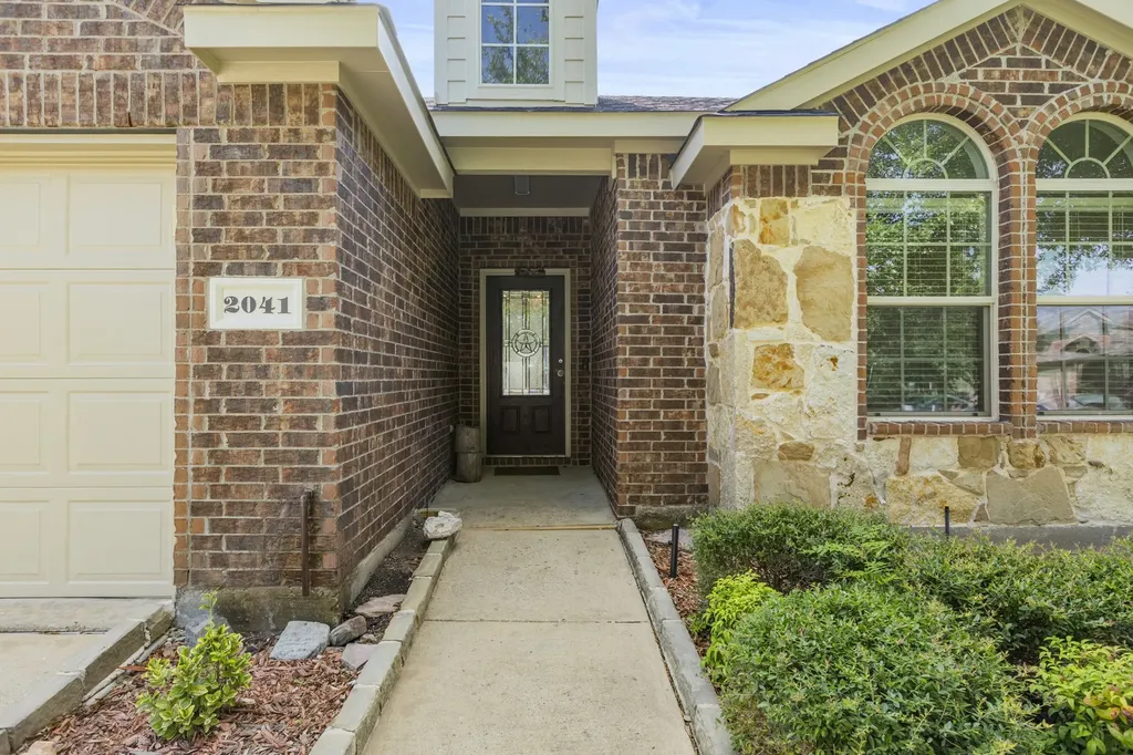 2041 Shady Glen Trail Princeton TX 75407