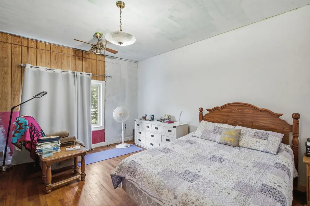 324 W Ross Avenue De Leon TX 76444